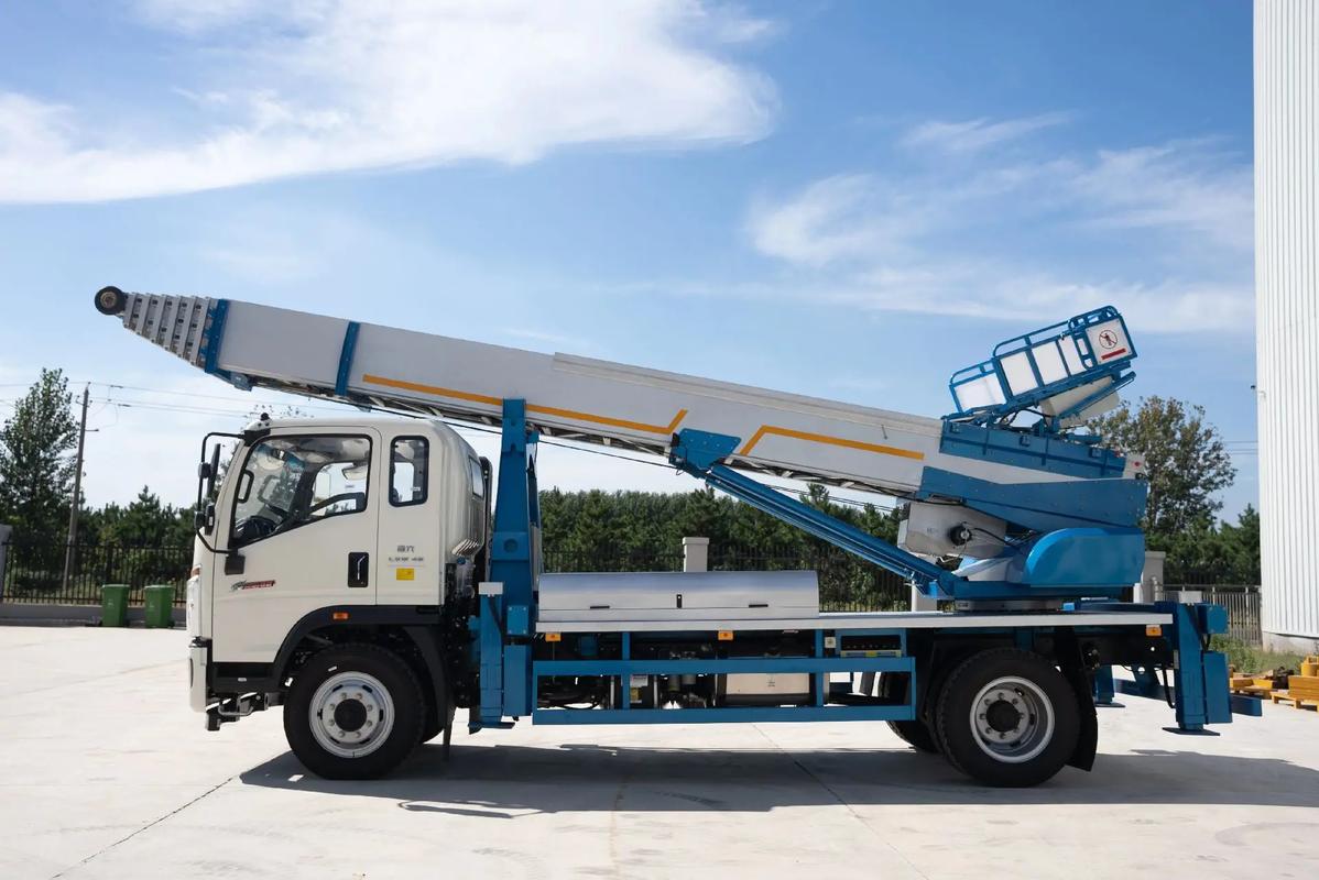 运粮湖管理区云梯上料车租赁费用